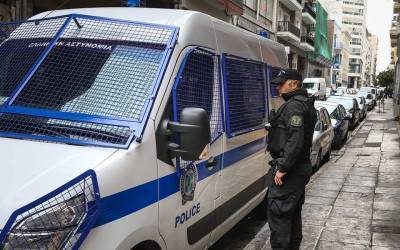 Полиция Греции задержала более 100 человек в центре Афин