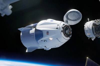 На орбиту Земли вышел грузовой космический корабль Cargo Dragon, который SpaceX отправила на МКС