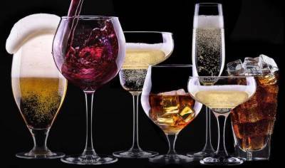 Британские ученые назвали безвредную дозу алкоголя в период самоизоляции