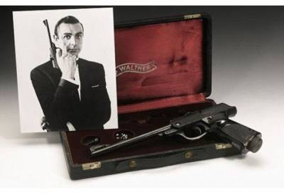 Пистолет Бонда продали на аукционе за четверть миллиона долларов