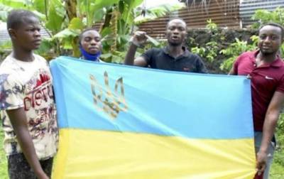 Жители Конго поздравили ВСУ с праздником