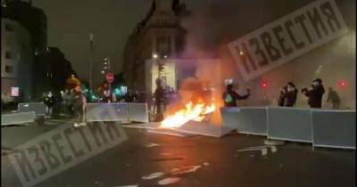 Взрывы и погромы: проверки мечетей усугубили протесты во Франции