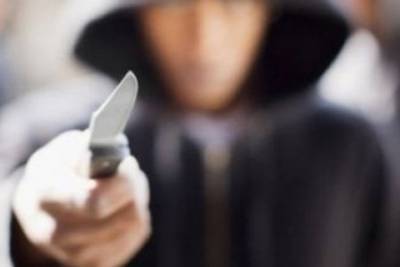 Вооружённый ножом забайкалец похитил 10 тыс. р. из офиса микрозаймов в центре Читы