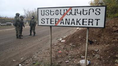 Российские военные медики приступили к оказанию помощи жителям Карабаха