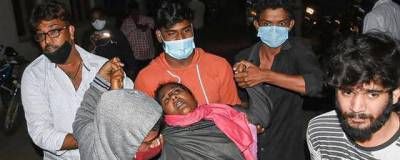 Из-за неизвестной болезни в Индии умер человек, 315 госпитализированы