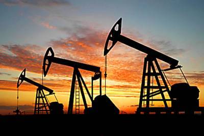 Цены на нефть снижаются на фоне роста заболеваемости COVID