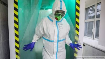 Исследователи предсказали пик пандемии коронавируса в Москве и Петербурге