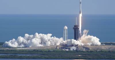 С продовольствием и человеческими клетками: SpaceX отправила на МКС почти 3 тонны груза