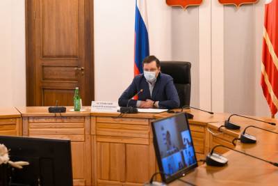 Губернатор Смоленской области обещал увольнять виновных в срывах сроков замены ФАПов