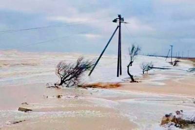 На Украине затопило дорогу к резиденции Зеленского
