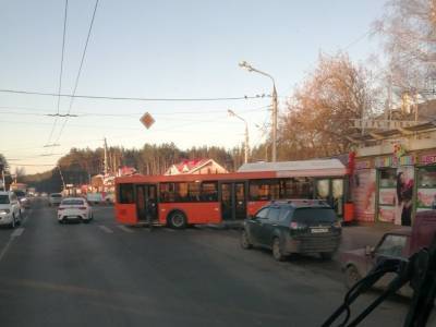 Женщина погибла под колесами автобуса в Нижнем Новгороде