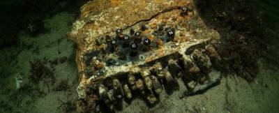 Дайверы нашли на дне моря нацистскую шифровальную машину Enigma