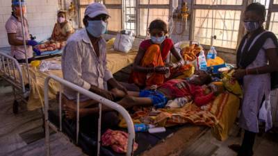 В Индии 315 человек госпитализированы из-за неизвестной болезни, один человек умер
