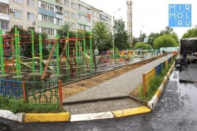 Свыше 700 дворовых территорий благоустроено в Дагестане