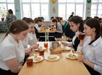 Мишустин: субсидию на горячее питание с 1 января получат еще 2 тысячи школ