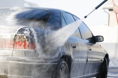 Эксперты рассказали, нужно ли мыть автомобиль зимой