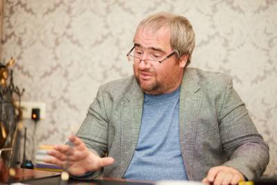 Дмитрий Корнейчук: Все антинародные законы на Украине принимает Зеленский