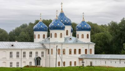 В Новгородской области закрыли на карантин два монастыря