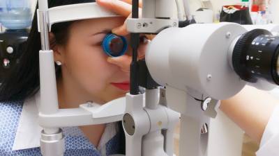 Офтальмолог описала симптомы опасного заболевания глаз