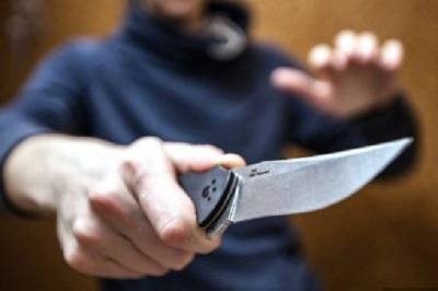 Ранее судимый житель Дангары ранил ножом сотрудника столовой