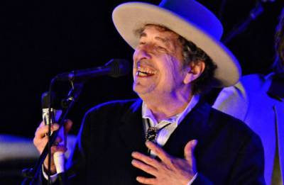 Боб Дилан продал права на свои песни Universal Music