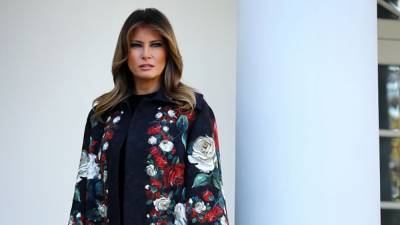 В кожаном пальто: Мелания Трамп восхитила смелым образом – фото