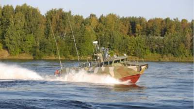 Росгвардия получила новые боевые катера для охраны Крымского моста