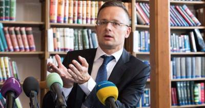 Сиярто поднял вопрос венгерского меньшинства в Украине: реакция европейских коллег
