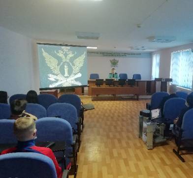 Ульяновские студенты познакомились с деятельностью судебных приставов