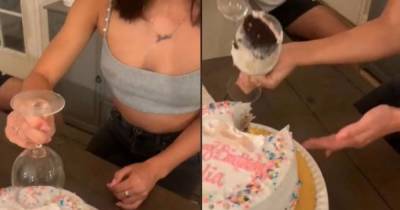 Именинница взяла в руки бокал и показала, как резать торт: видео стало вирусным