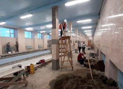 В Воркуте приступили к ремонту школьного бассейна