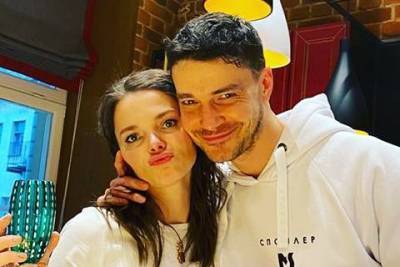 Елизавета Боярская опубликовала новое фото с мужем Максимом Матвеевым в честь двухлетия их сына Гриши