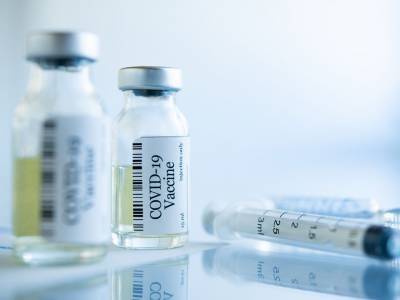 Первую партию вакцин от COVID-19 Украина может получить уже в январе – Минздрав