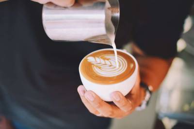 Ученые заявили, что люди путают любовь к кофе с зависимостью от него