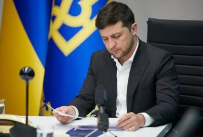 Владимир Зеленский подписал три закона в поддержку бизнеса на карантине
