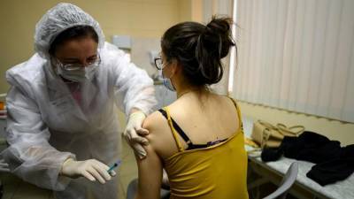 Вакцинация в Москве: "Я прививки не боюсь!"