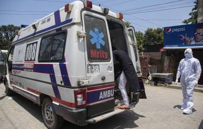 На юге Индии госпитализировали более 300 человек из-за неизвестной болезни