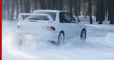 Водителям напомнили об опасных ошибках на зимних дорогах