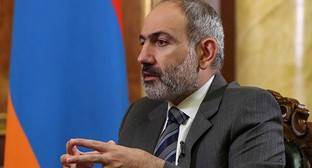 Политологи в Ереване исключили отставку Пашиняна в связи с передачей Лачинского коридора