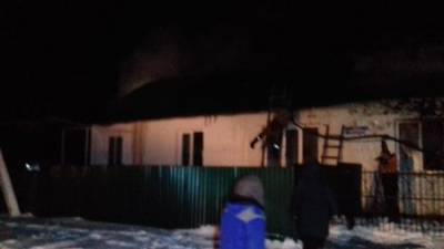 В Башкирии в ночном пожаре погибла молодая семья с двумя детьми