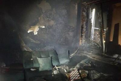 Сильный пожар произошел в многоэтажном доме в Дзержинске