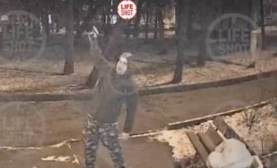 Стали известны подробности стрельбы полицейского в московскую школьницу