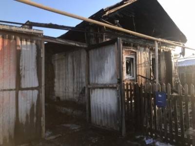 В сгоревшем частном доме на Среднем Урале найдены тела трех человек