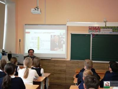 В уфимских школах прошли уроки памяти бывшего мэра Ульфата Мустафина