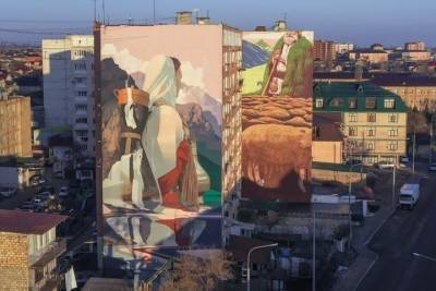 Рязанский стрит-арт художник создал граффити в Дербенте