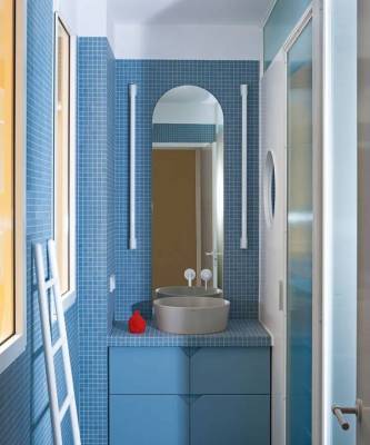 Голубой цвет в ванной комнате: 20+ примеров