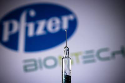 Для США может не хватить вакцины от коронавируса Pfizer и BioNTech