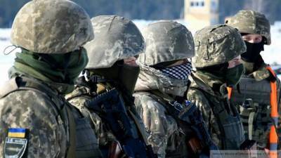 Бойцы ВСУ воруют у жителей Донбасса уголь и дрова