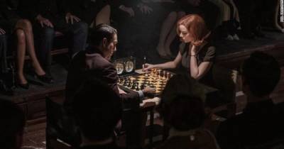Сериал "Ход королевы" резко увеличил продажи шахматных комплектов, − СМИ (фото)