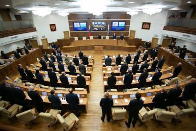 Депутаты утвердили бюджет Свердловской области на 2021 год с ростом доходов на ₽19 млрд